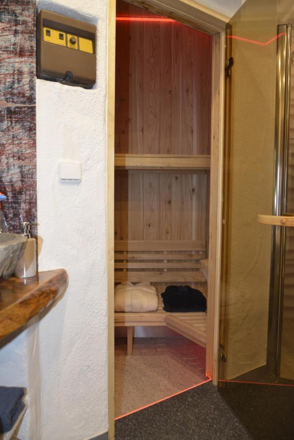 Eifel Kate, Relaxen Mit Sauna Und Whirlpool Dahlem  Екстер'єр фото